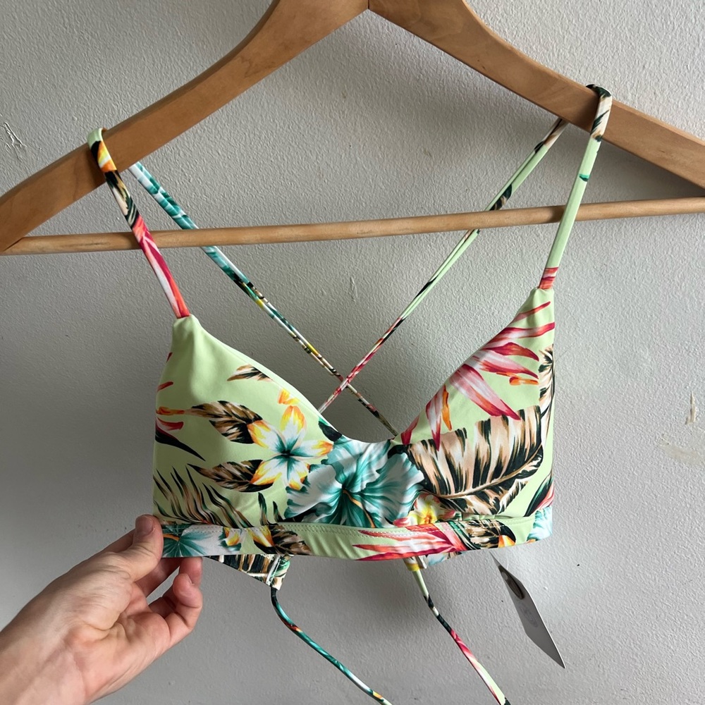 NWT 2-piece Hurley bikini